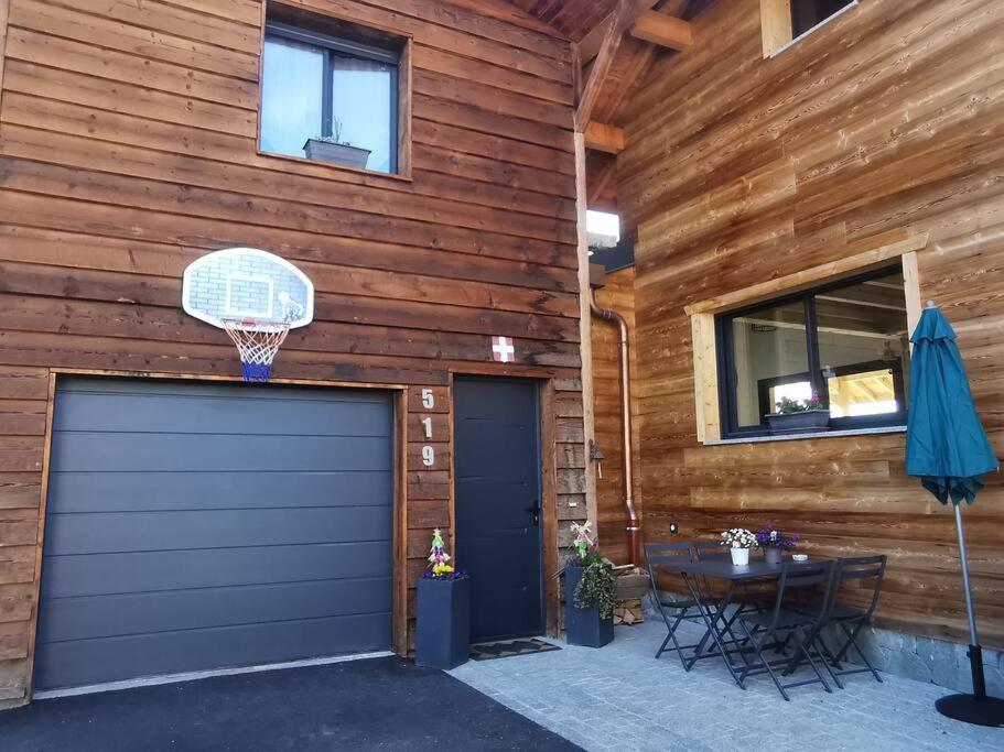 Appartement Vue Sur Le Golf Et Le Lac Leman アンフィオン・レ・バン エクステリア 写真