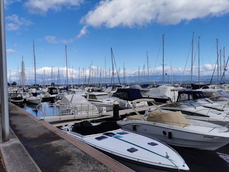 Appartement Vue Sur Le Golf Et Le Lac Leman アンフィオン・レ・バン エクステリア 写真